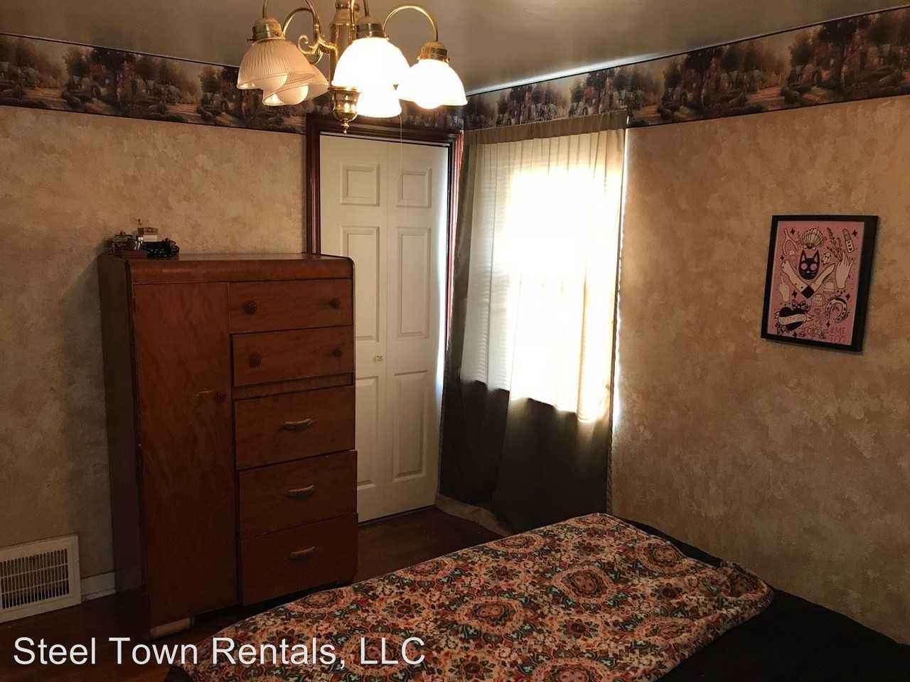 2925 Breker St - Photo 2 of 7