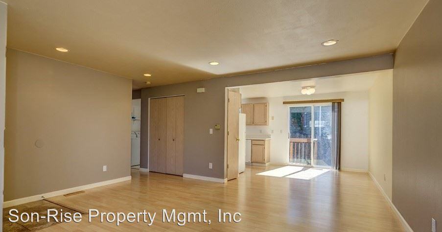 2208 Wildflower Way - Photo 3 of 11