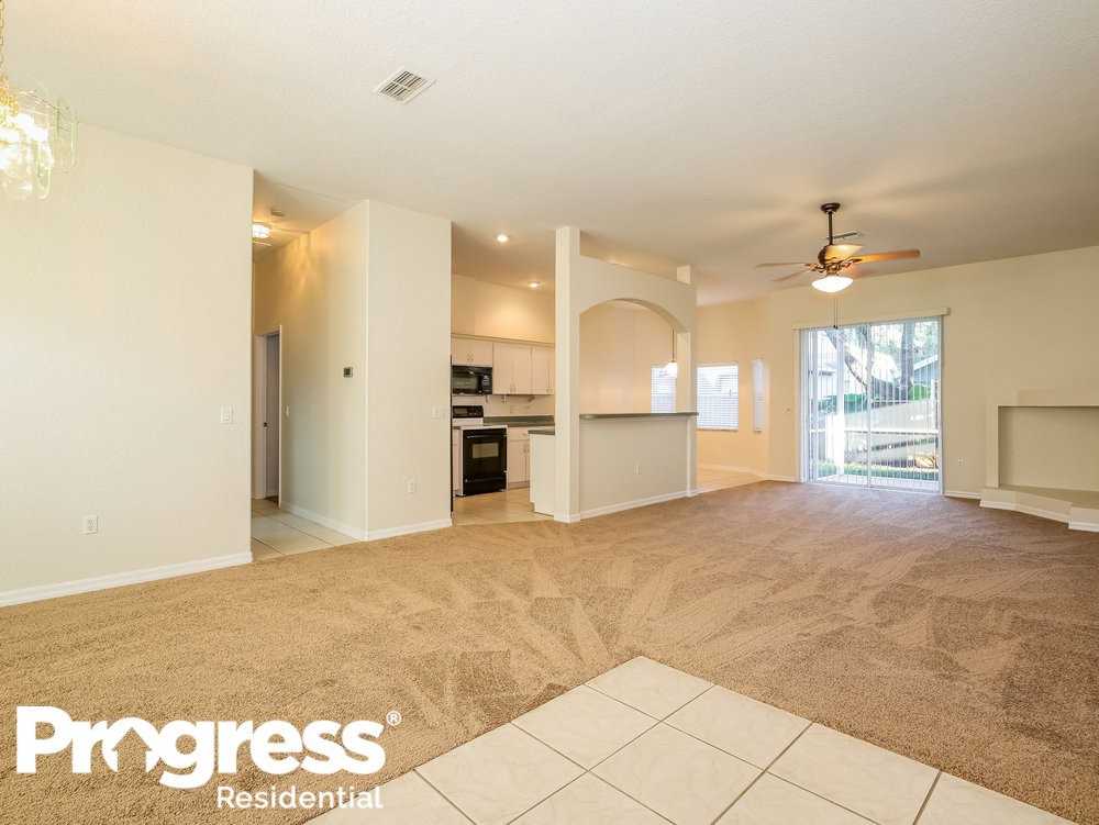 7137 Captiva Cir - Photo 2 of 10