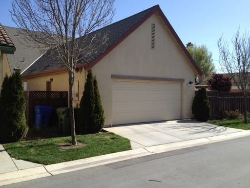 212 Oak Ave - Photo 3 of 13