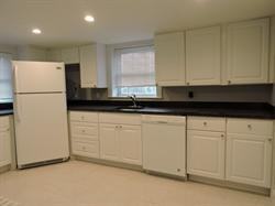 79 Pleasant St - Photo 2 of 9