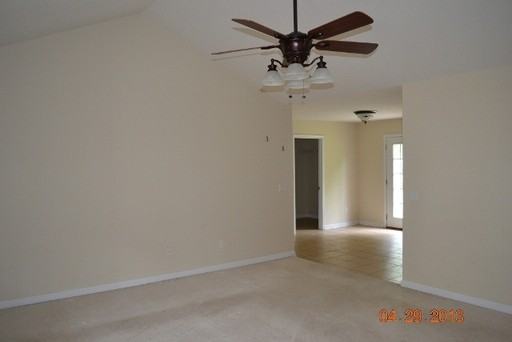 30 Jessica Ct - Photo 3 of 19