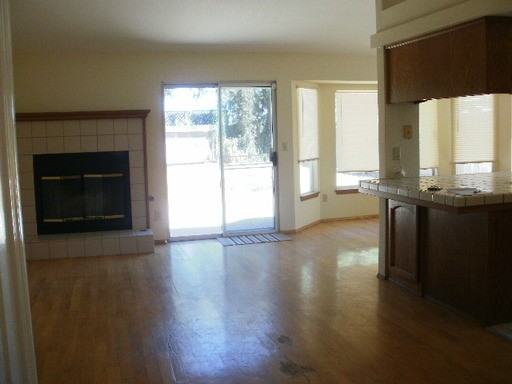 46511 Pine Creek Pl - Photo 3 of 8