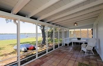 5 Paradise Point Rd - Photo 3 of 21