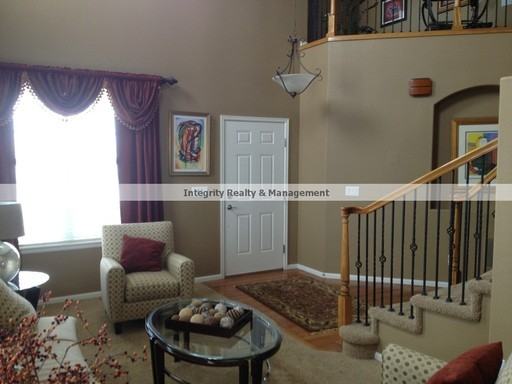 915 Orion Way - Photo 2 of 33