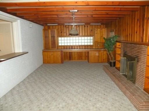 2302 31st St - Photo 3 of 5