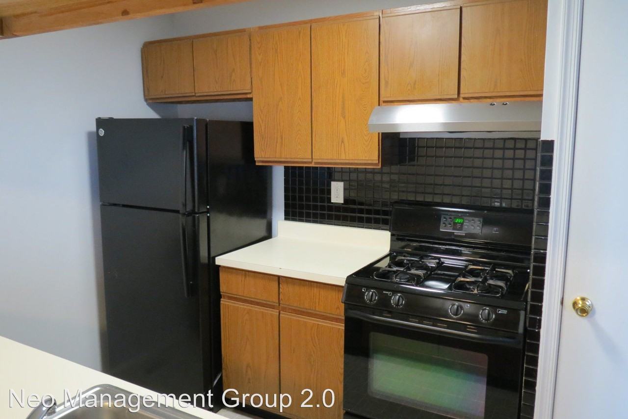 930 Northridge Dr - Photo 3 of 16