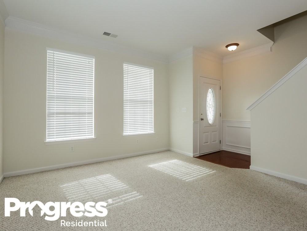 2108 Moss Creek Dr - Photo 3 of 35