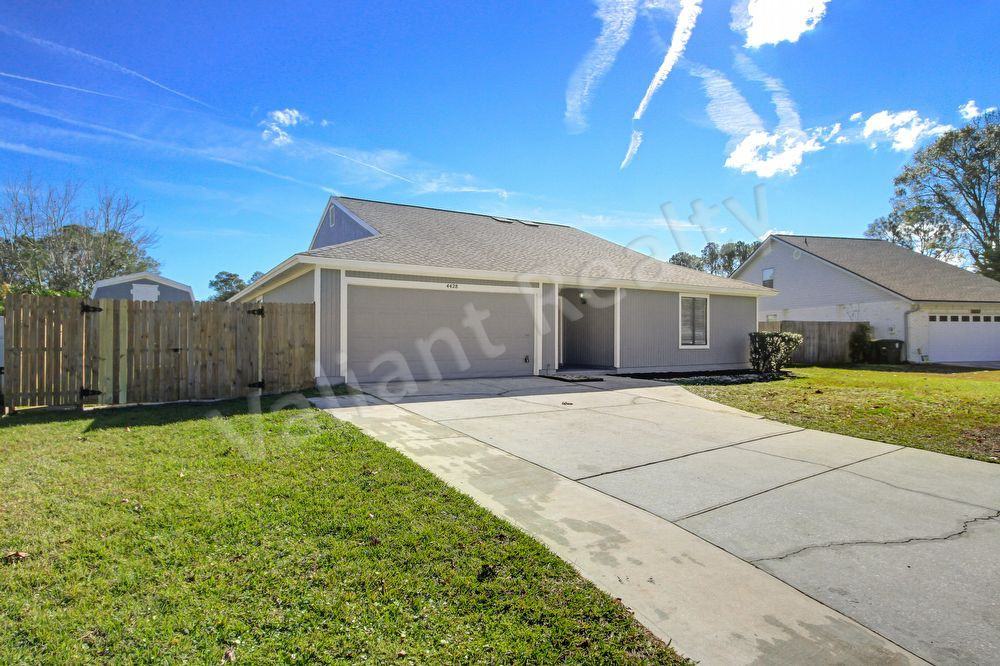 4428 Pilgrim Way - Photo 3 of 42