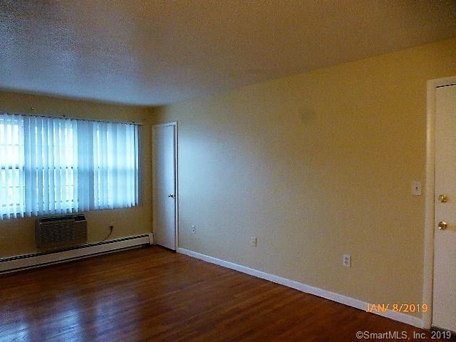 93 Fowler St #2r - Photo 2 of 7