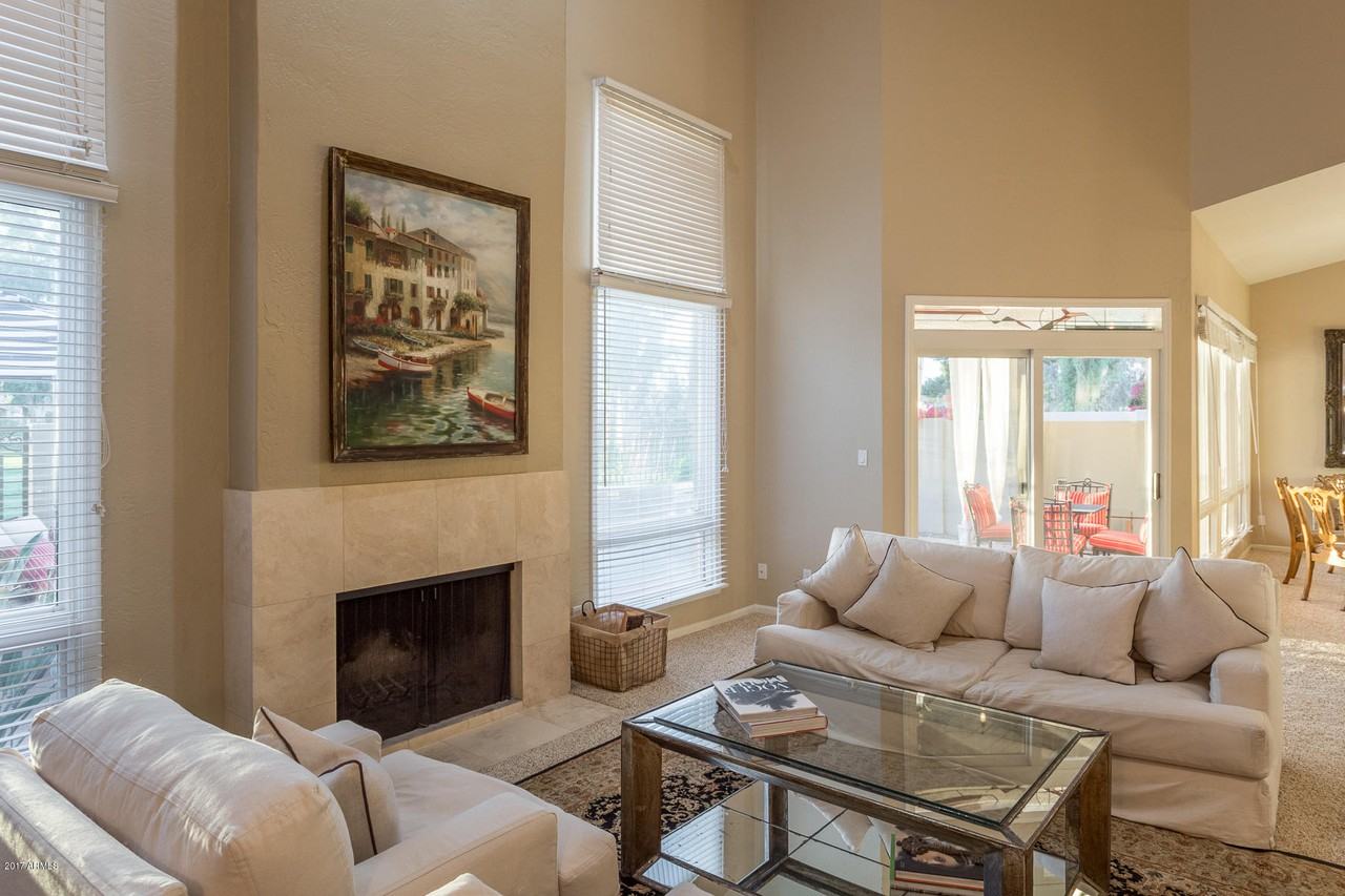 10824 N 78th St - Photo 2 of 28