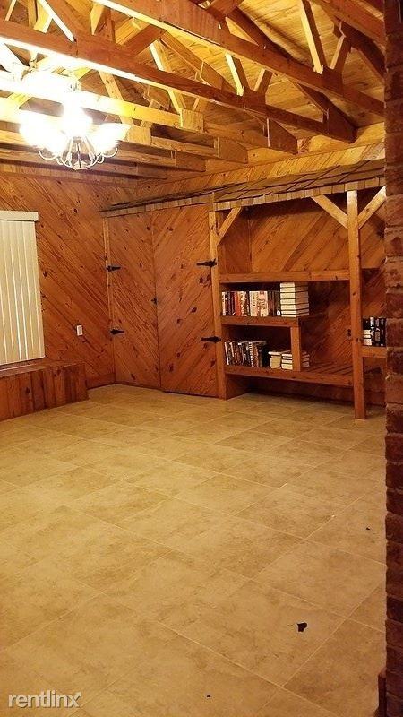 4219 Stansel Dr - Photo 2 of 6