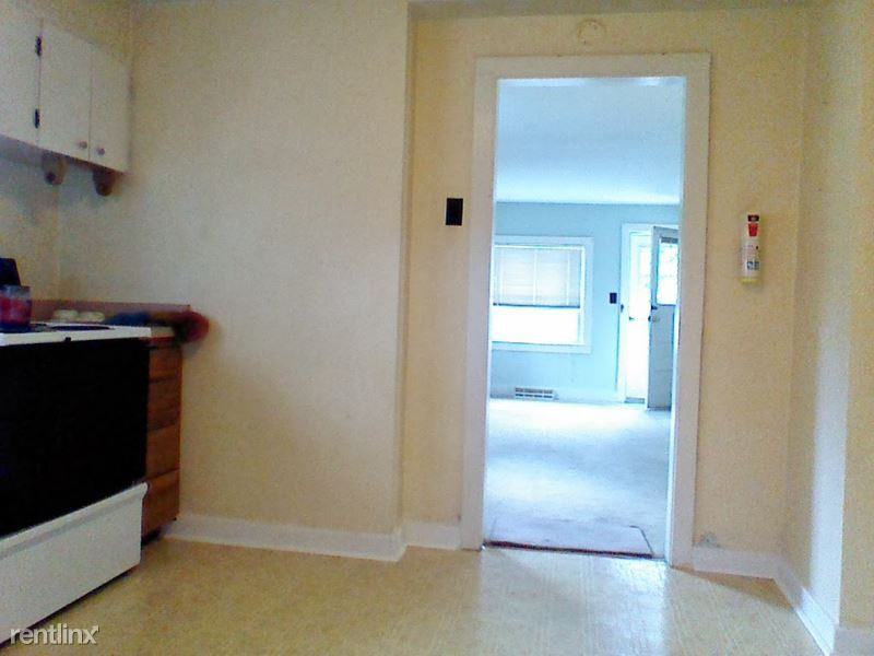 19 1/2 Garner St - Photo 2 of 5