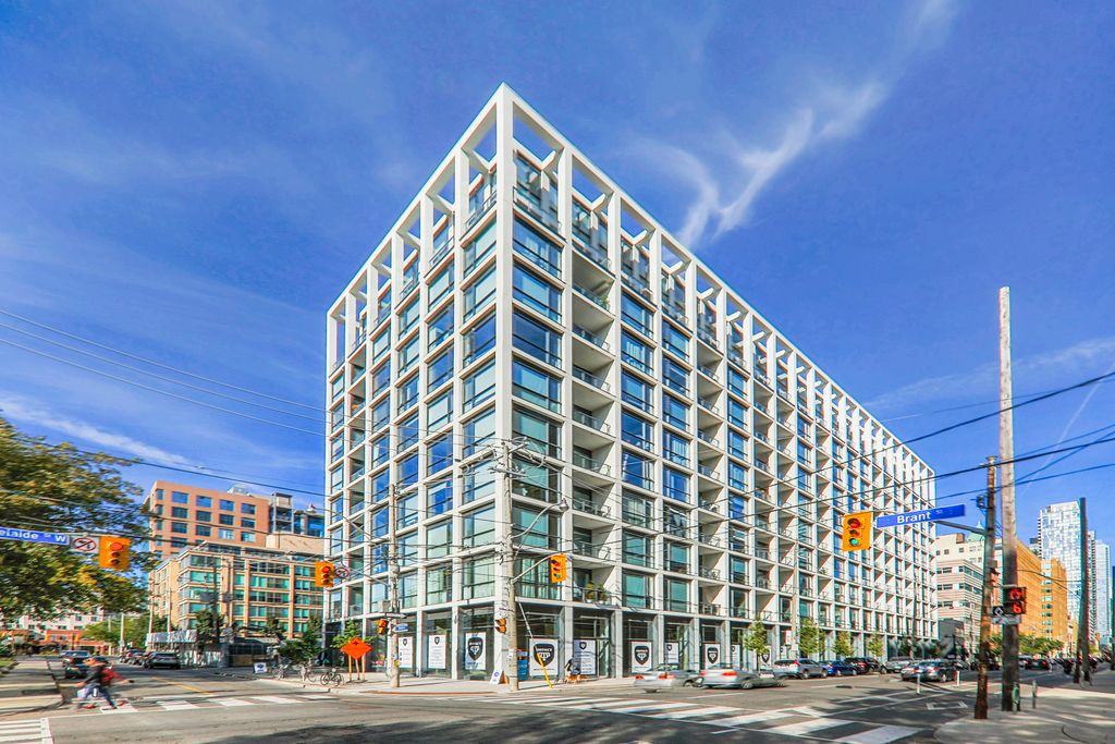 39 Brant Street #510