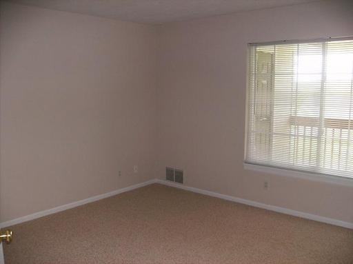 170 Hunters Ln NE - Photo 2 of 9