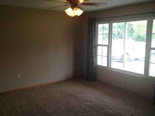 219 Ohio St - Photo 2 of 6