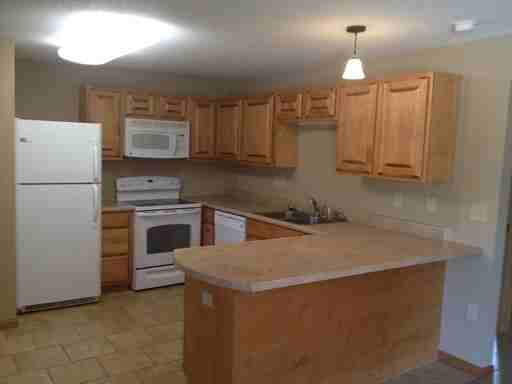 219 Ohio St - Photo 3 of 6