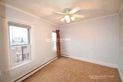 720 Cambridge St #2 - Photo 3 of 6