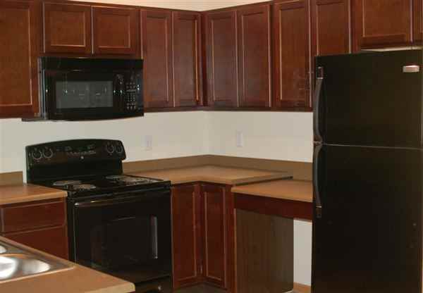 University South Apartments - Photo 3 of 11