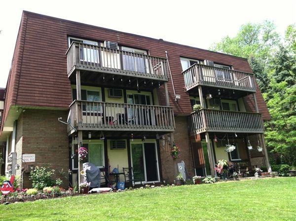Watersedge landing - Photo 3 of 10