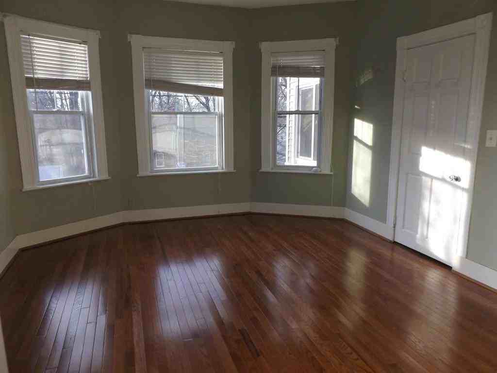 152 Waverly Rd #2 - Photo 2 of 8