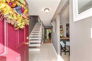 8 Heritage Ln - Photo 2 of 21