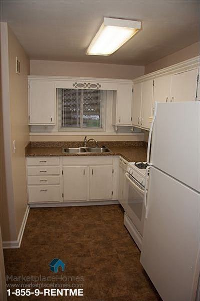 3801 Sumpter St - Photo 3 of 10