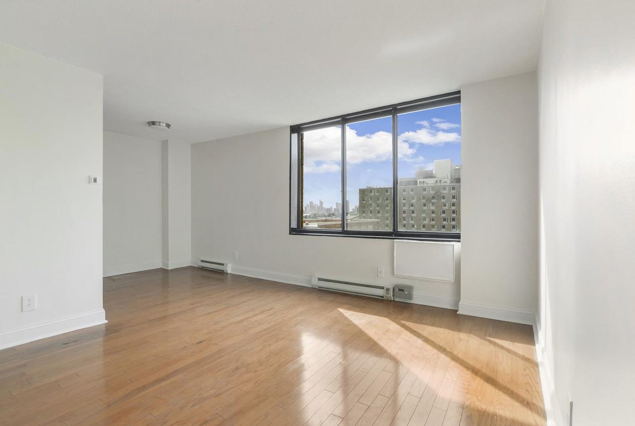 1st Ave & E 101st St #7