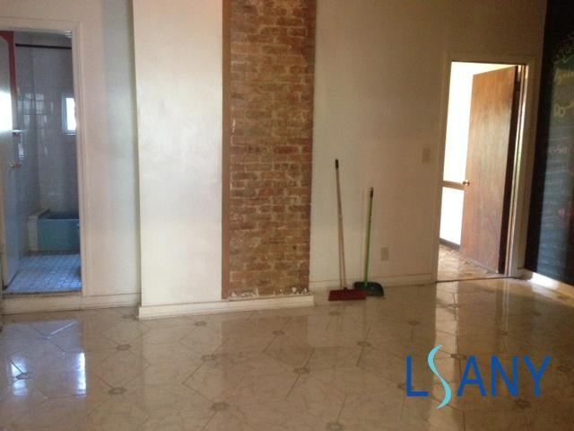 2455 Hoffman St #1 - Photo 3 of 8