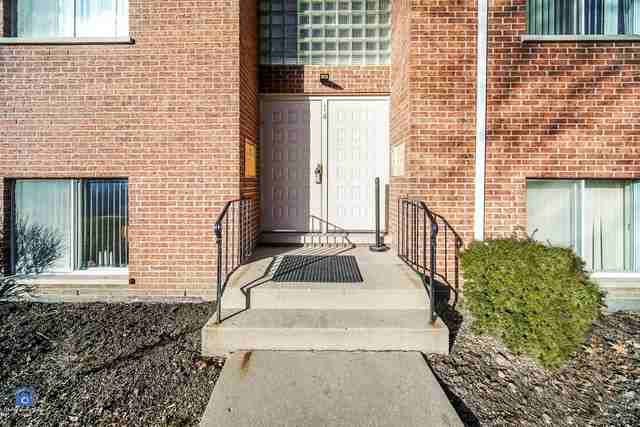 14 E Hattendorf Ave #5 - Photo 2 of 21