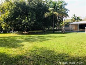 12201 Southwest 68th Court - Photo 2 of 8