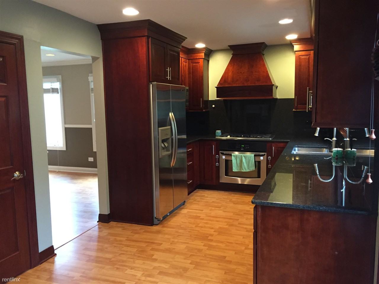 1832 Paddington Ave - Photo 2 of 14