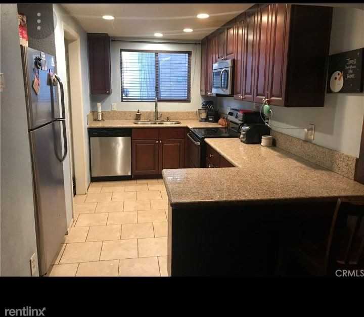 31406 Cedarwood Dr - Photo 2 of 13