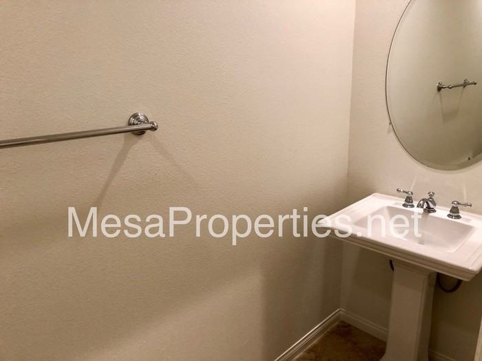 3213 S Edenglen Ave #B - Photo 3 of 19