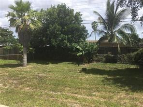 9041 SW 52nd Ct - Photo 2 of 11