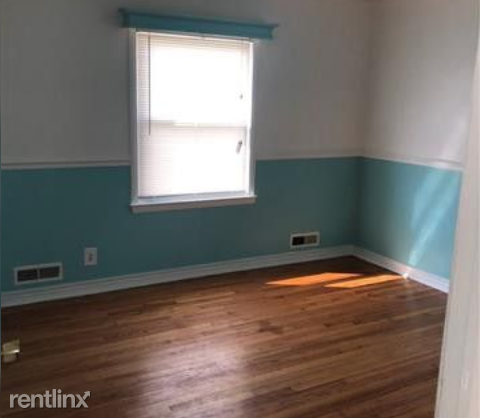 14640 Pennsylvania Rd - Photo 3 of 8
