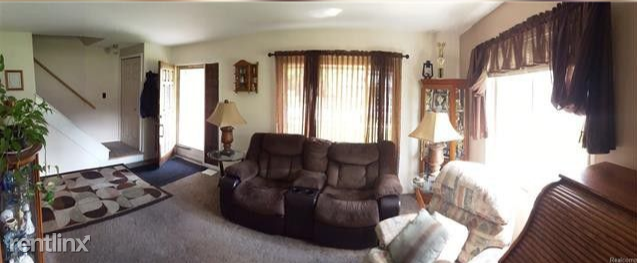 5814 2nd St - Photo 2 of 6