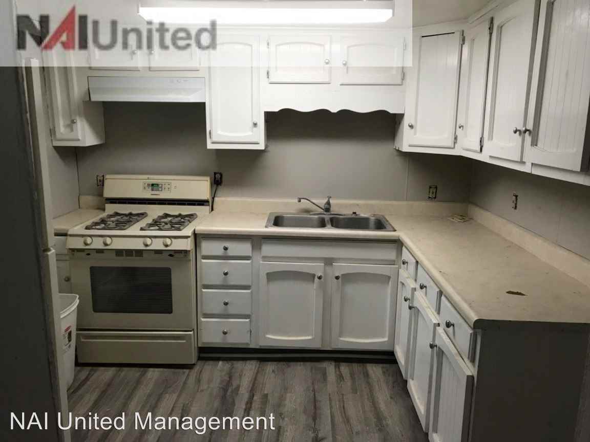 201 Sioux St - Photo 2 of 7