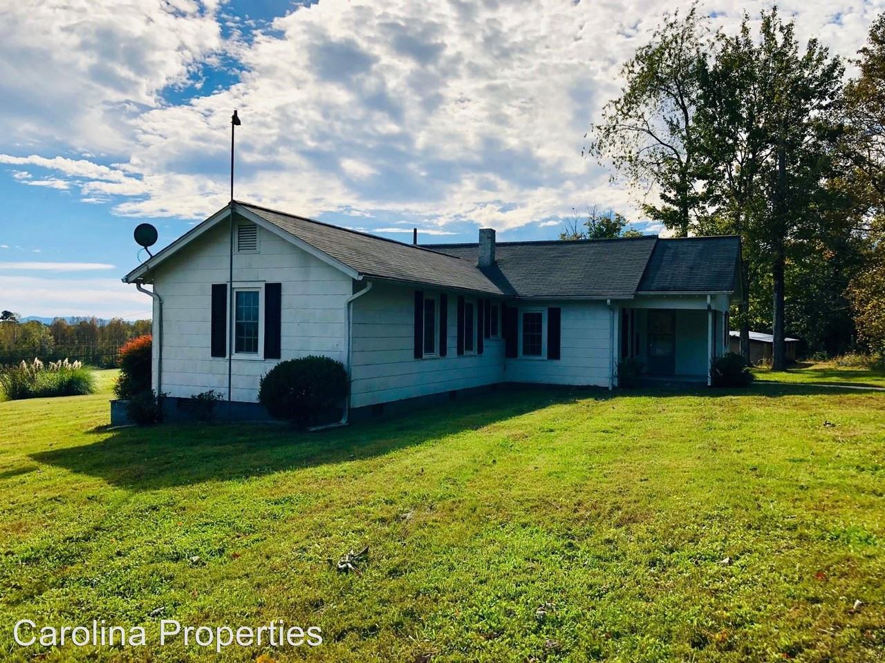 2976 Rock Creek Rd - Photo 3 of 28