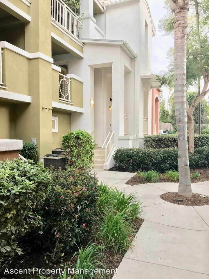 3130 Cabrillo Bay Ln - Photo 3 of 18