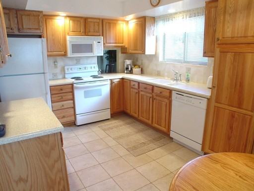 3821 Apache Ct - Photo 2 of 6