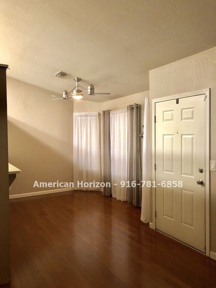 1316 Puebla Way - Photo 3 of 17