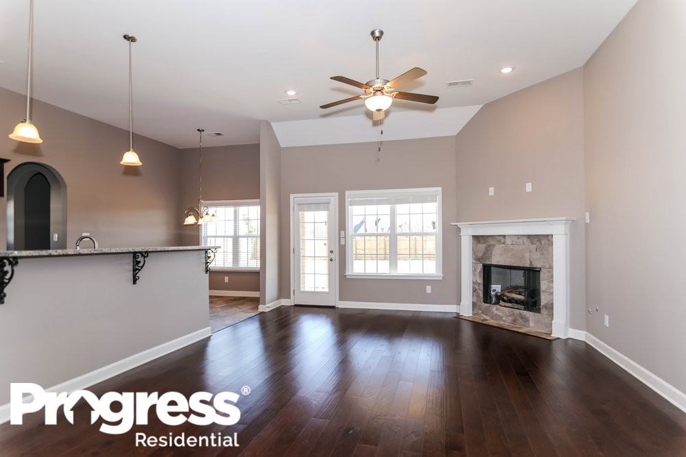 5485 Riverstone Dr - Photo 2 of 15
