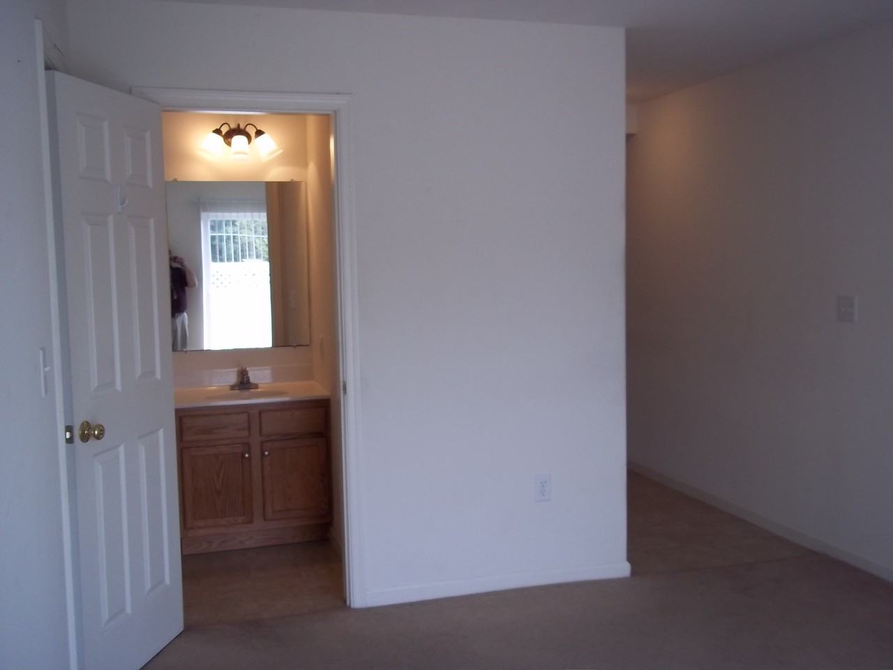 100-114 Farmhouse Lane - Photo 3 of 12