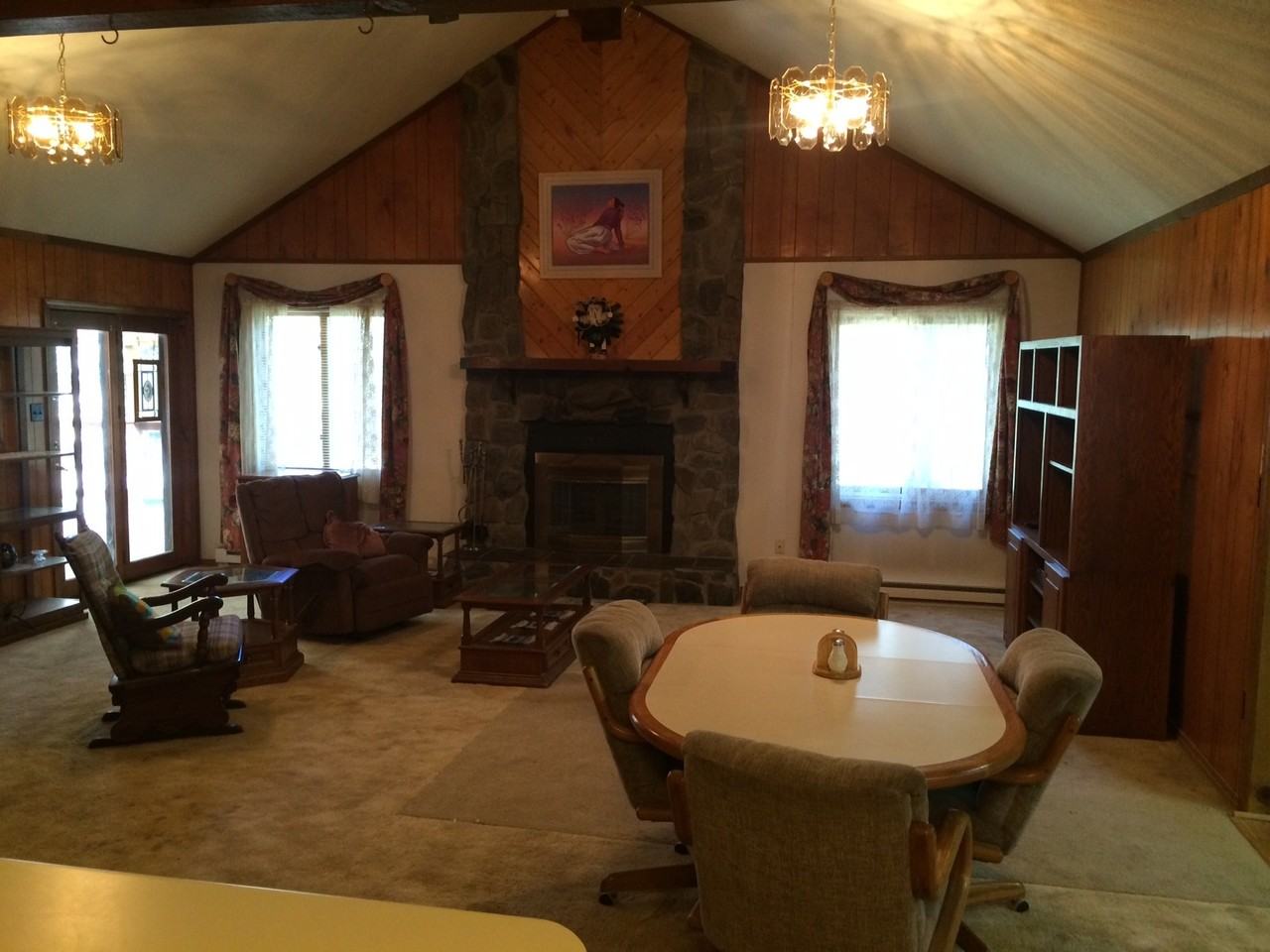 17 Broadmoor Way - Photo 3 of 9