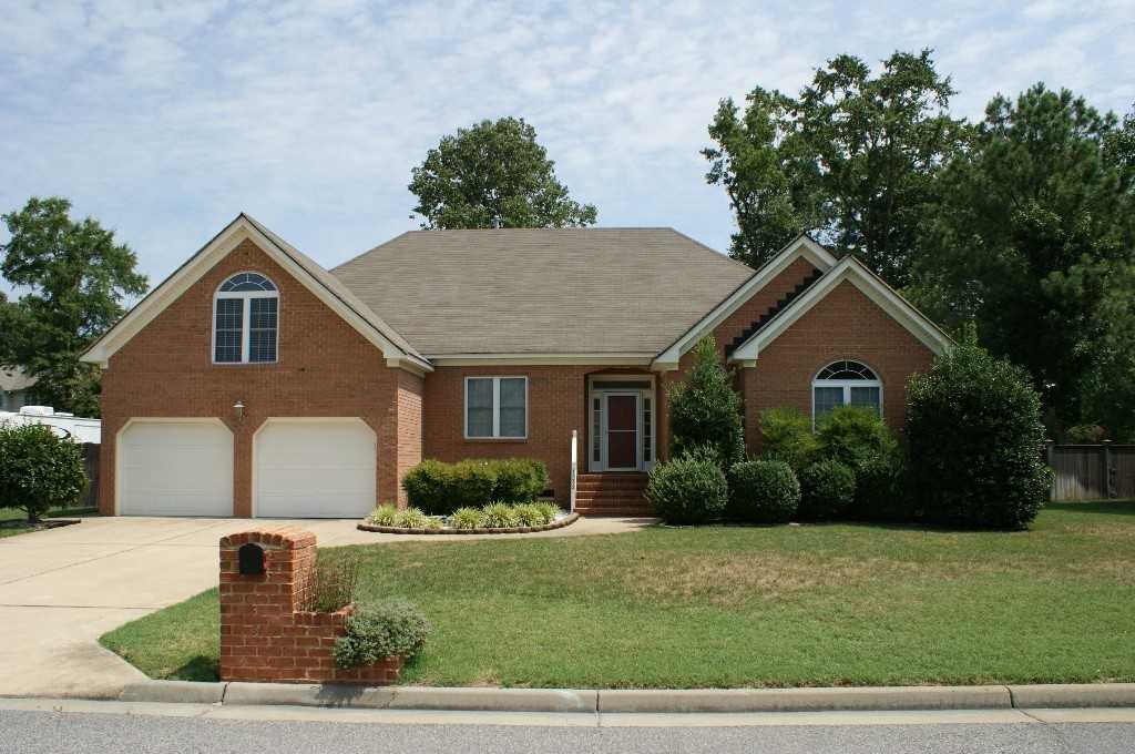 1332 Meggett Dr - Photo 2 of 47