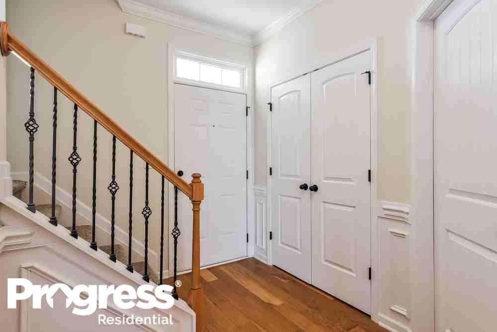 601 Mccarthy Dr - Photo 2 of 15