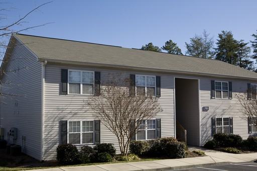 1103 E Barton St - Photo 2 of 3