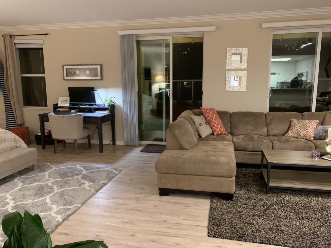 50 Palatine - Photo 2 of 12