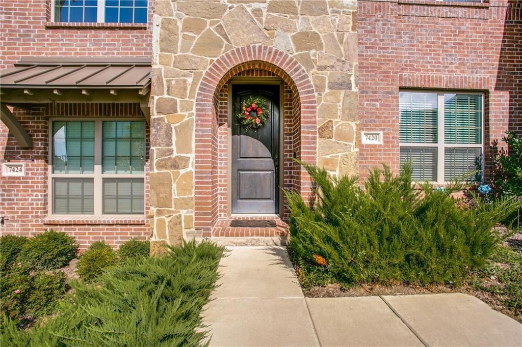 7420 Mitchell Dr - Photo 3 of 26